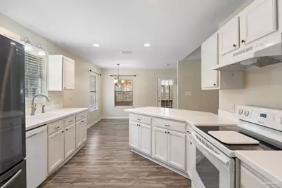 8111 Fourth St, Navarre, FL 32566 - Photo 17