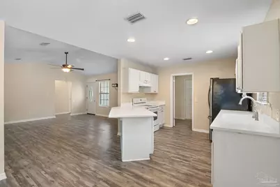 8111 Fourth St, Navarre, FL 32566 - Photo 15