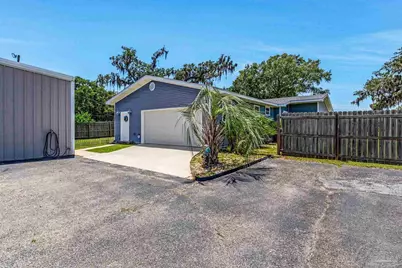 7631 Petersen Pt Rd, Milton, FL 32583 - Photo 47