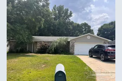 5563 Chantilly Cir, Milton, FL 32583 - Photo 1