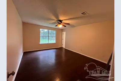 5563 Chantilly Cir, Milton, FL 32583 - Photo 9