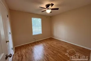 5563 Chantilly Cir, Milton, FL 32583 - Photo 11