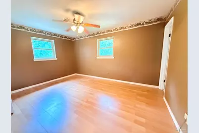 7701 Mobile Hwy, Pensacola, FL 32526 - Photo 9