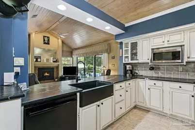 1506 Kings Rd, Cantonment, FL 32533 - Photo 11