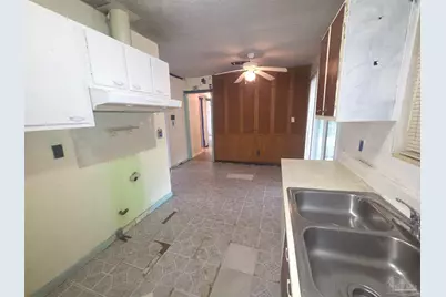 820 Montclair Rd, Pensacola, FL 32505 - Photo 15