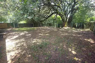 820 Montclair Rd, Pensacola, FL 32505 - Photo 11