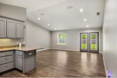5622 Riviera Dr, Milton, FL 32583 - Photo 11