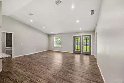 5622 Riviera Dr, Milton, FL 32583 - Photo 7