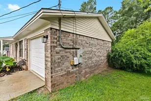 911 Jacks Branch Rd, Cantonment, FL 32533 - Photo 37