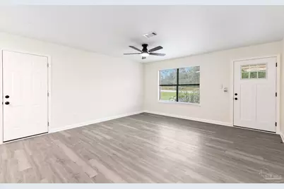 911 Jacks Branch Rd, Cantonment, FL 32533 - Photo 11