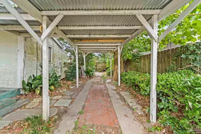 7 Broadmoor Ln #2, Pensacola, FL 32507 - Photo 5