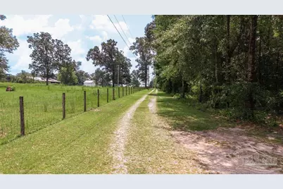 3101 Breastworks Rd, McDavid, FL 32568 - Photo 3