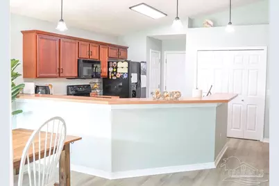 1207 Simpson St, Pensacola, FL 32526 - Photo 5