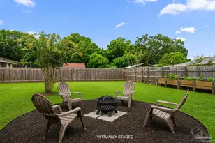 5902 Kendall Ave, Pensacola, FL 32506 - Photo 11