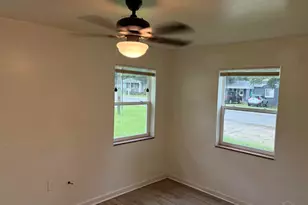 107 Holmes Dr, Pensacola, FL 32507 - Photo 5