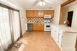 5778 Avondale Rd, Pensacola, FL 32526 - Photo 5