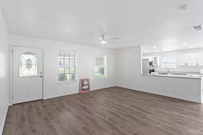 11560 Mobile Hwy, Pensacola, FL 32526 - Photo 7