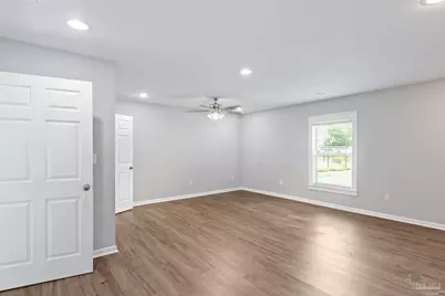 11560 Mobile Hwy, Pensacola, FL 32526 - Photo 29