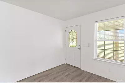 11560 Mobile Hwy, Pensacola, FL 32526 - Photo 7