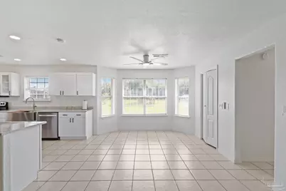 11560 Mobile Hwy, Pensacola, FL 32526 - Photo 17