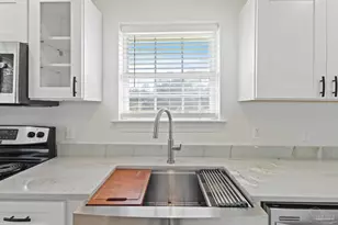 11560 Mobile Hwy, Pensacola, FL 32526 - Photo 13