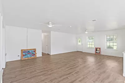 11560 Mobile Hwy, Pensacola, FL 32526 - Photo 9