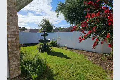 3881 Throne Ct, Milton, FL 32583 - Photo 3