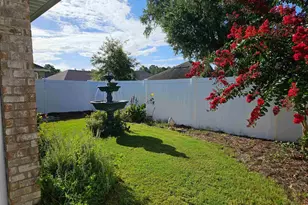 3881 Throne Ct, Milton, FL 32583 - Photo 3