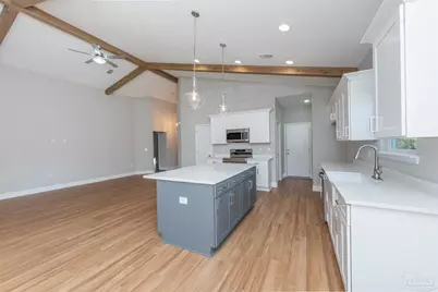 8318 Vickie St, Pensacola, FL 32514 - Photo 7