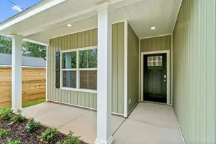 8310 Vickie St, Pensacola, FL 32514 - Photo 17
