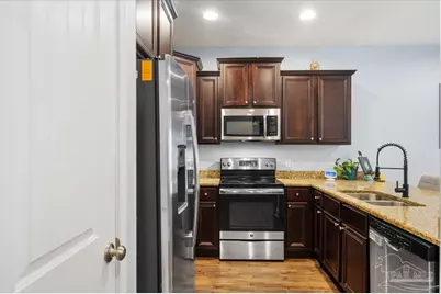 8822 Little Cormorant Ln, Navarre, FL 32566 - Photo 5