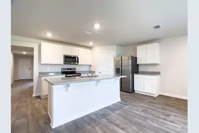 5562 Galahad Trl, Milton, FL 32583 - Photo 9