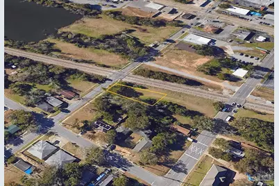 100 E Jordan St #18, Pensacola, FL 32503 - Photo 1