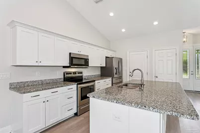 2475 Houston Cir, Gulf Breeze, FL 32563 - Photo 9