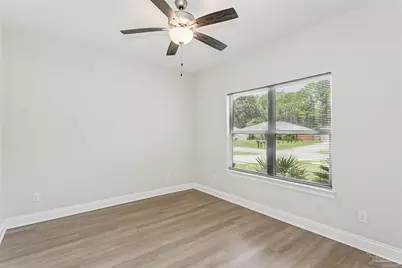 2475 Houston Cir, Gulf Breeze, FL 32563 - Photo 19