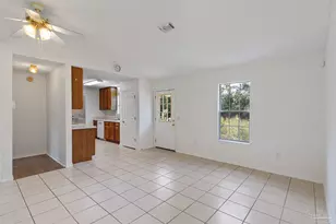 8197 Verdura St, Navarre, FL 32566 - Photo 9