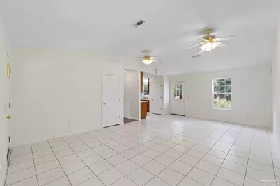 8197 Verdura St, Navarre, FL 32566 - Photo 7