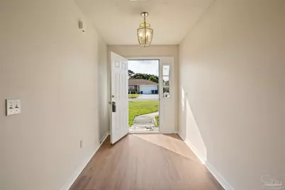 640 Buoy Dr, Pensacola, FL 32507 - Photo 3
