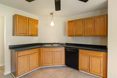 640 Buoy Dr, Pensacola, FL 32507 - Photo 9