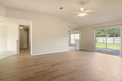 640 Buoy Dr, Pensacola, FL 32507 - Photo 7