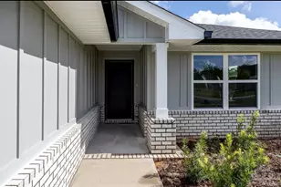 5161 Zenith Ln, Milton, FL 32583 - Photo 1