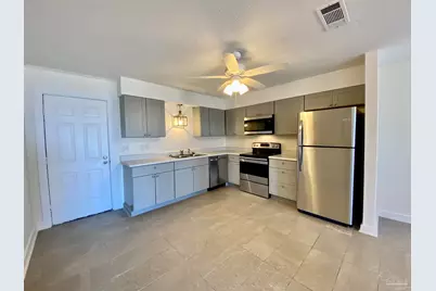 9557 Lillian Hwy, Pensacola, FL 32506 - Photo 5