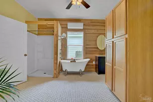 1505 W Garden St, Pensacola, FL 32502 - Photo 11