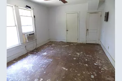 204 N E St #A, B, C, Pensacola, FL 32501 - Photo 11