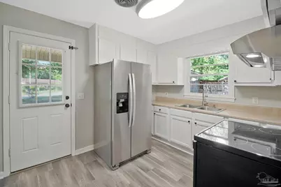 6480 Cypress St, Milton, FL 32570 - Photo 7