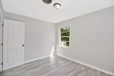 6480 Cypress St, Milton, FL 32570 - Photo 17