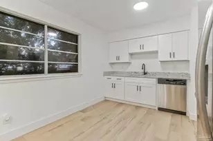 7075 Ben Sasser Dr, Pensacola, FL 32526 - Photo 9