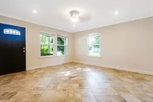 308 SE Hollywood Blvd, Fort Walton Beach, FL 32548 - Photo 3