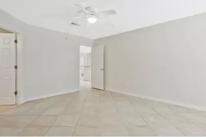 5049 Lantana Dr, Gulf Breeze, FL 32563 - Photo 17