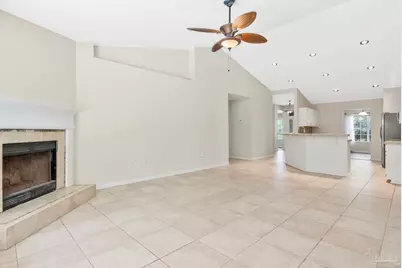 5049 Lantana Dr, Gulf Breeze, FL 32563 - Photo 11